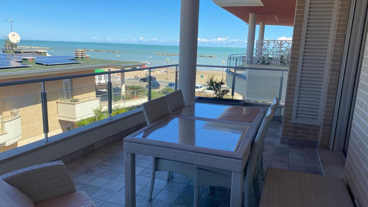 Appartamento “Le Vele” Porto San Giorgio Bagian luar foto