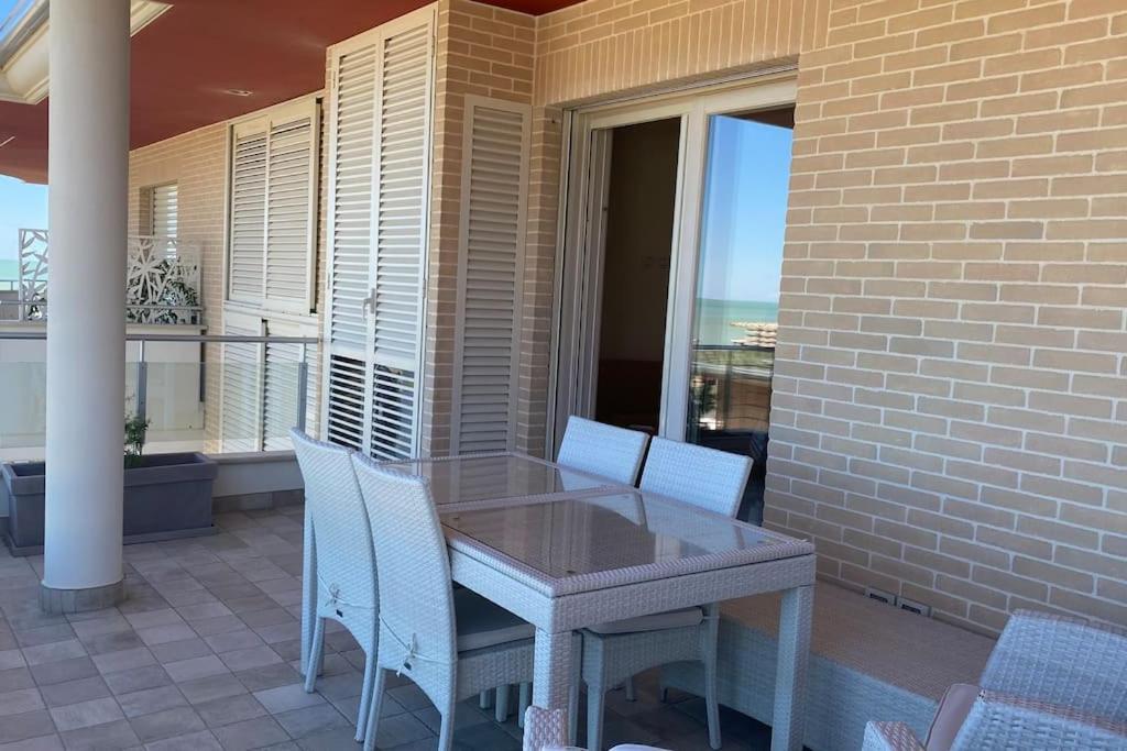 Appartamento “Le Vele” Porto San Giorgio Bagian luar foto